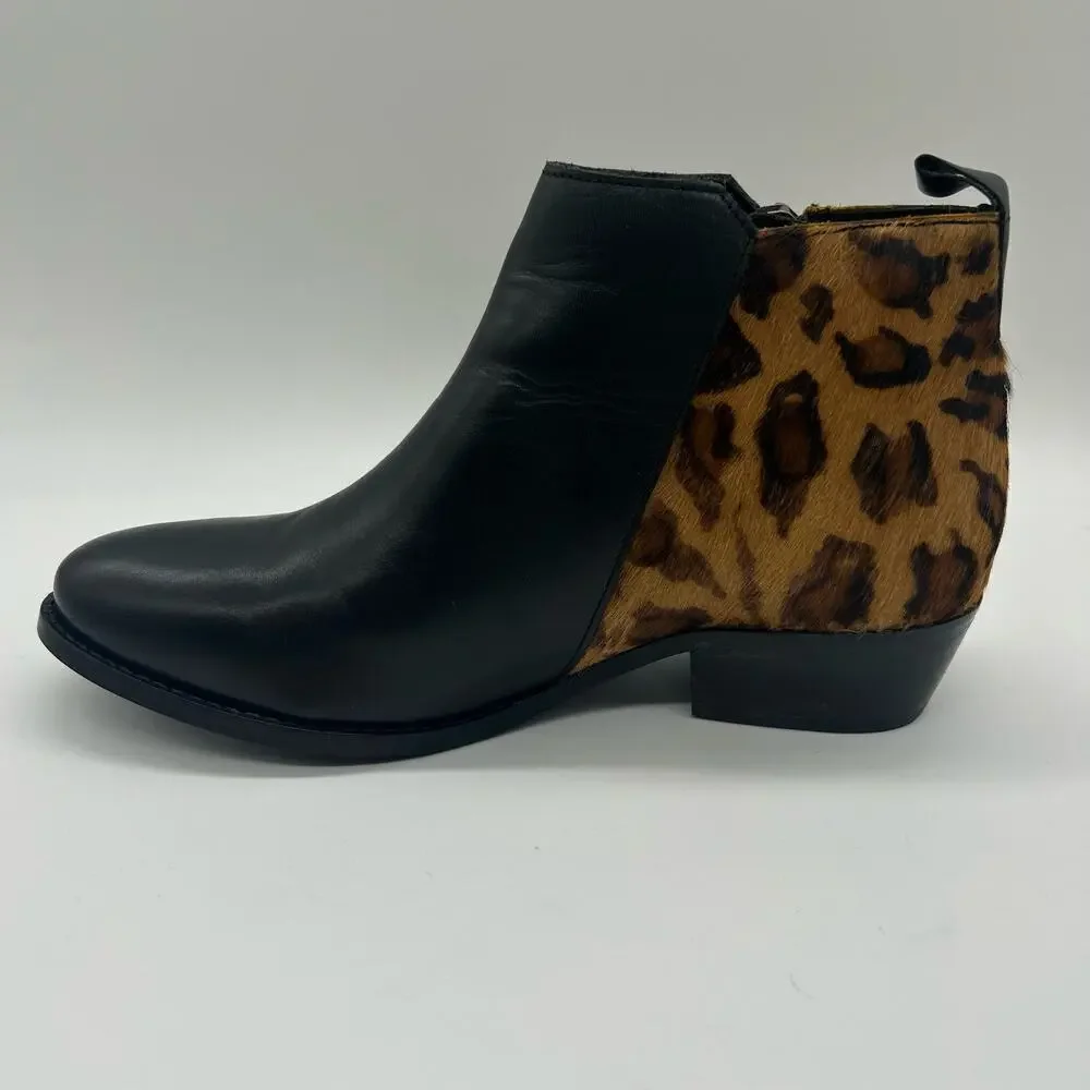 Journee Signature Boots Womens 5.5 Black Leather Shalece Ankle Leopard Print NEW